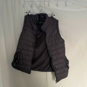 Womens so sleeve puffy vest